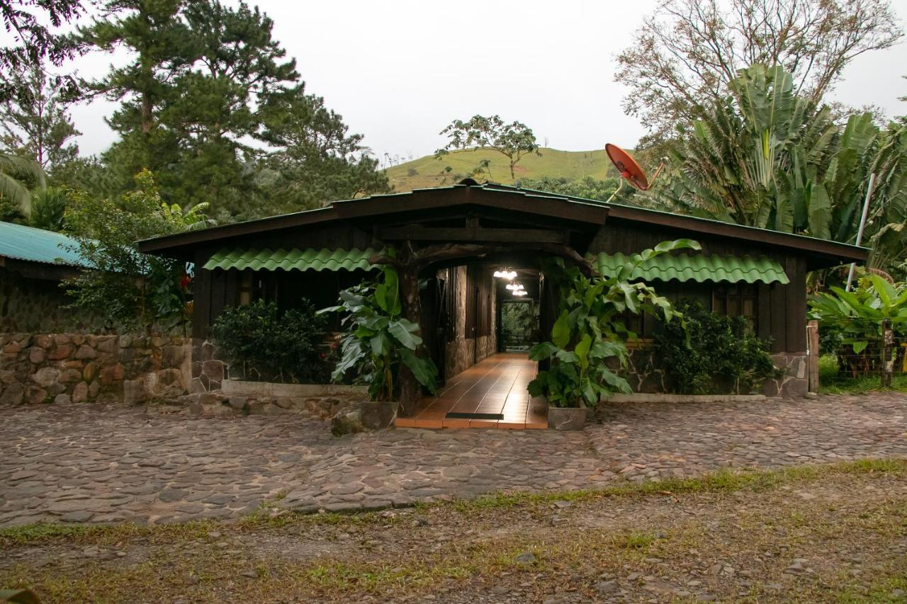 Malekus Mountain Lodge Aguas Claras  Extérieur photo