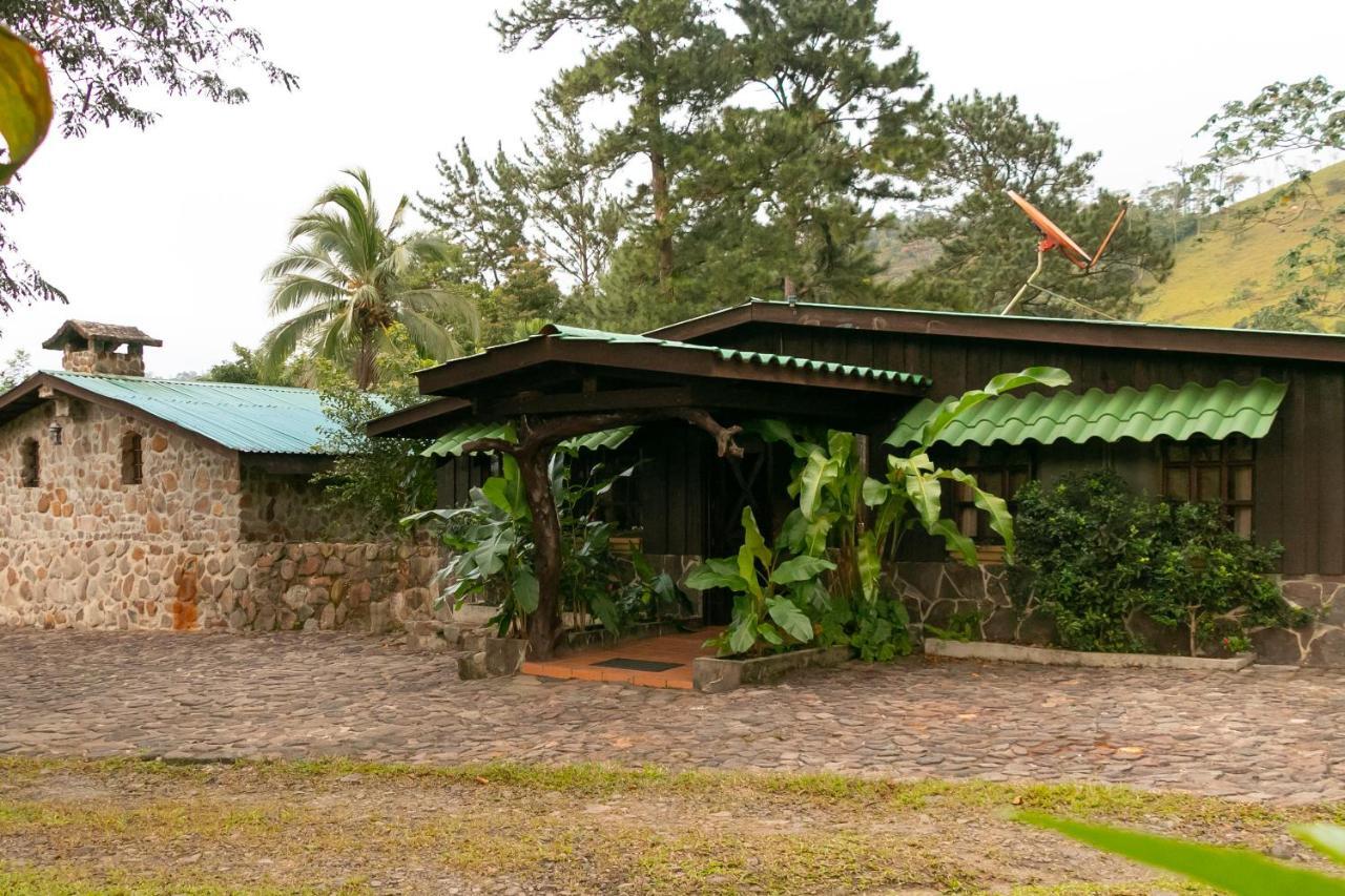 Malekus Mountain Lodge Aguas Claras  Extérieur photo